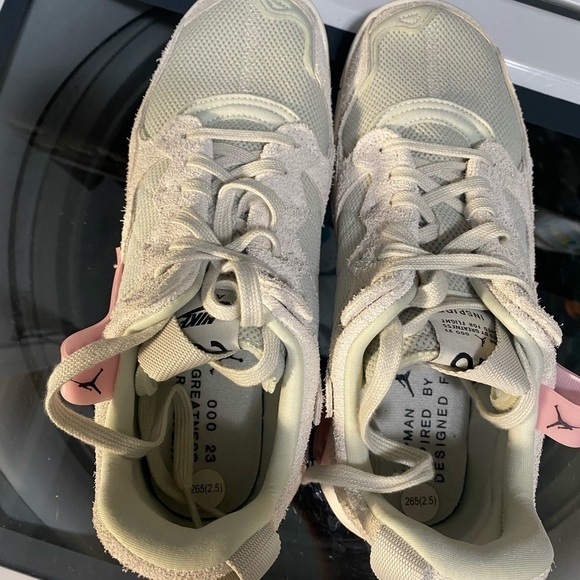 Nike Jordan MA2 Bone Suede (Women's) - Picture 7 of 12